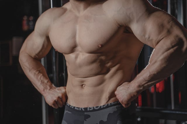 man sixpack belly fat